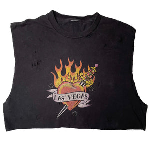 VINTAGE HEART AND DAGGER CROP TANK