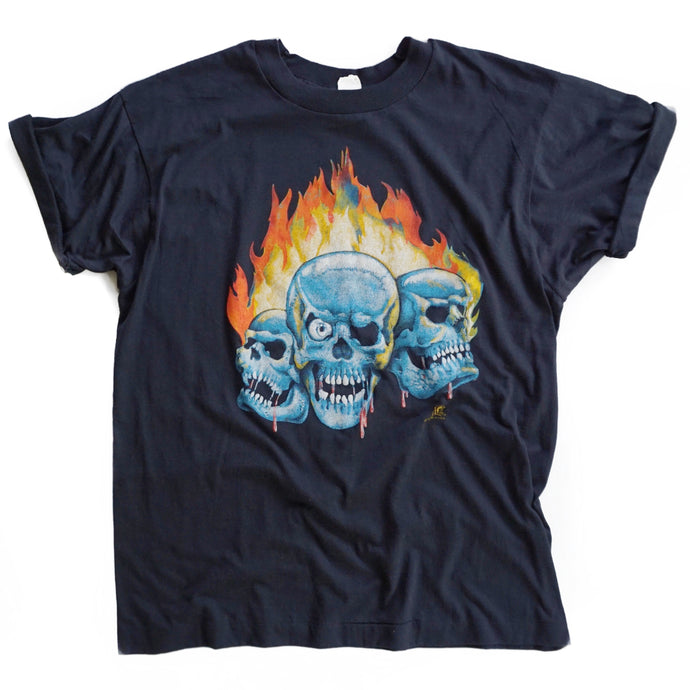 VINTAGE FLAMING SKULLS TEE